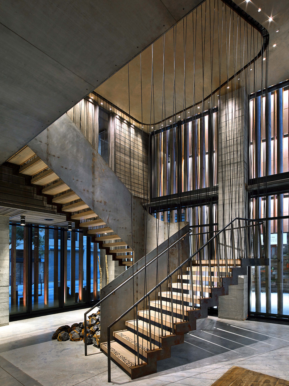 1 Hotel Brooklyn Bridge Park 2