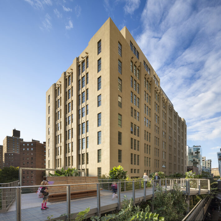 Avenues: The World School