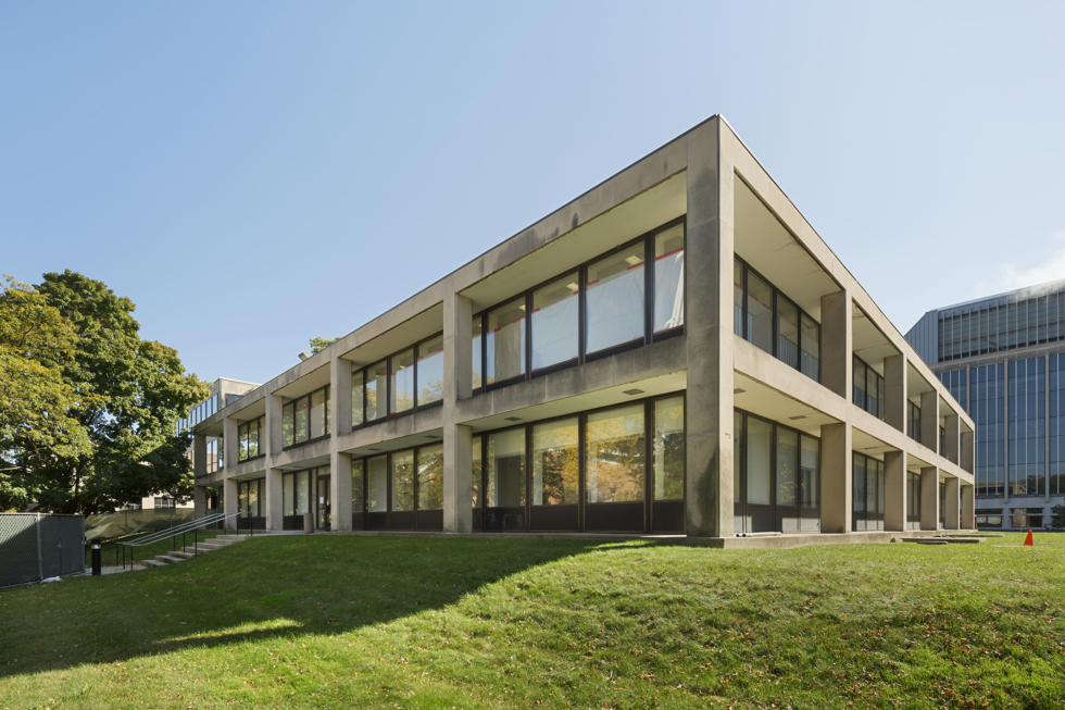 University of Chicago: Albert A. Michelson Center for Physics