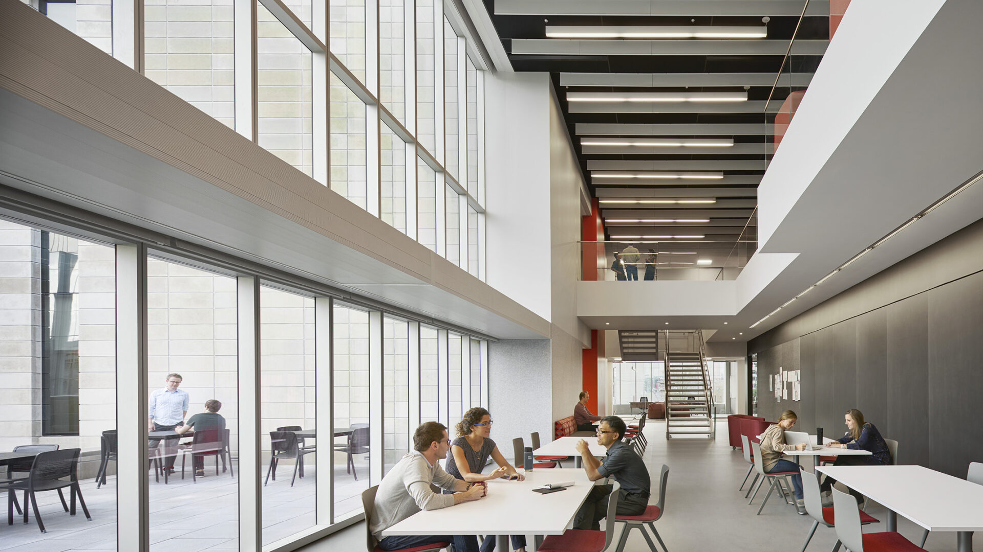 University of Chicago: Albert A. Michelson Center for Physics 3