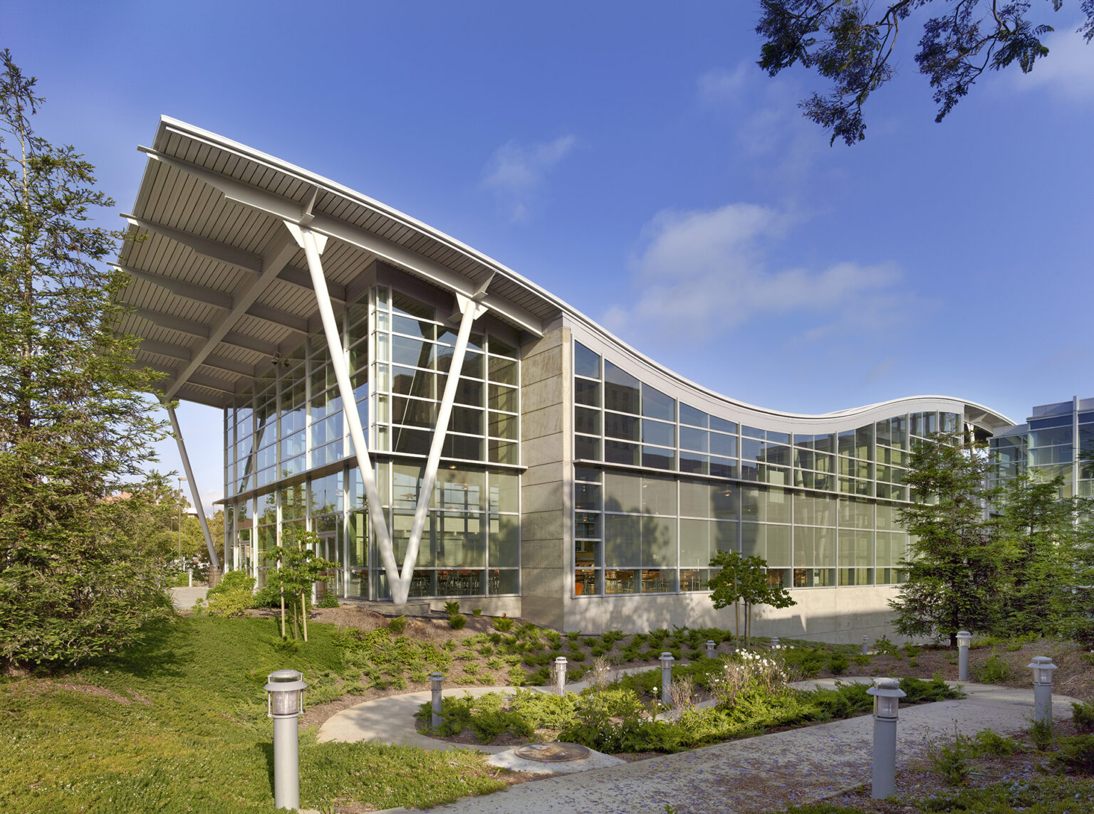 VA Long Beach Healthcare System Perkins Eastman