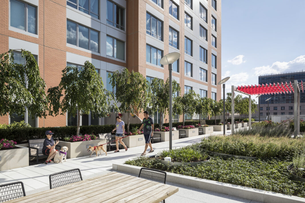 Flushing Commons 3