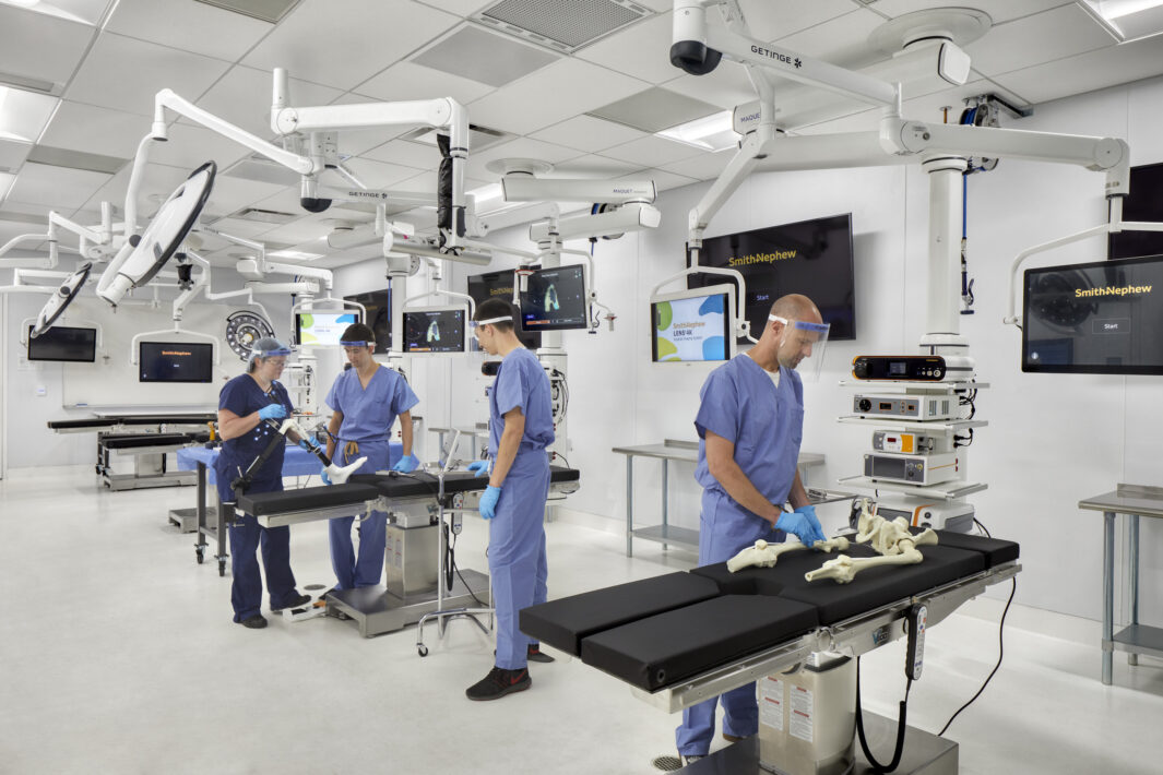 Smith + Nephew R&D and Medical Education Training Center 4