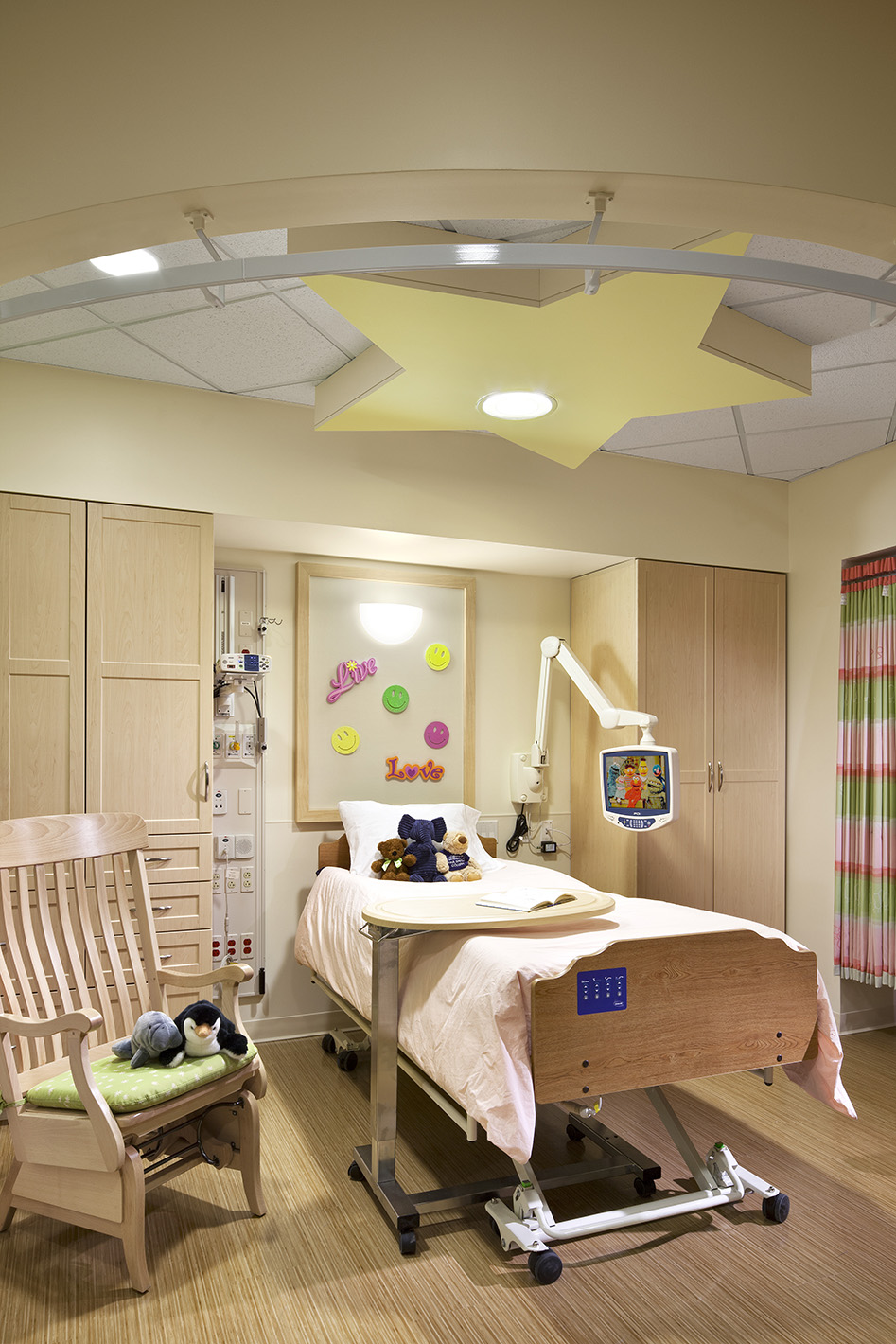 Elizabeth Seton Pediatric Center | Perkins Eastman