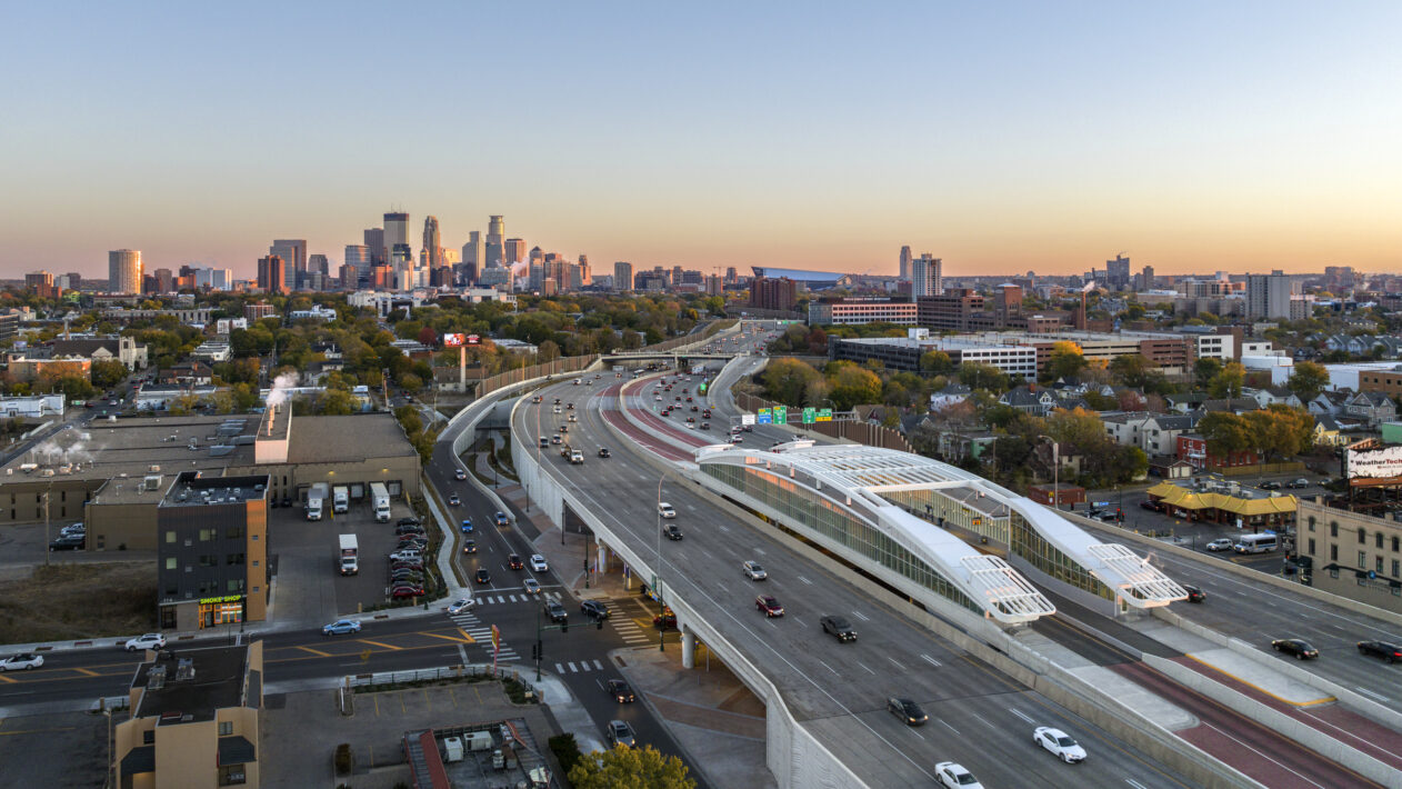 Lake Street Station 6