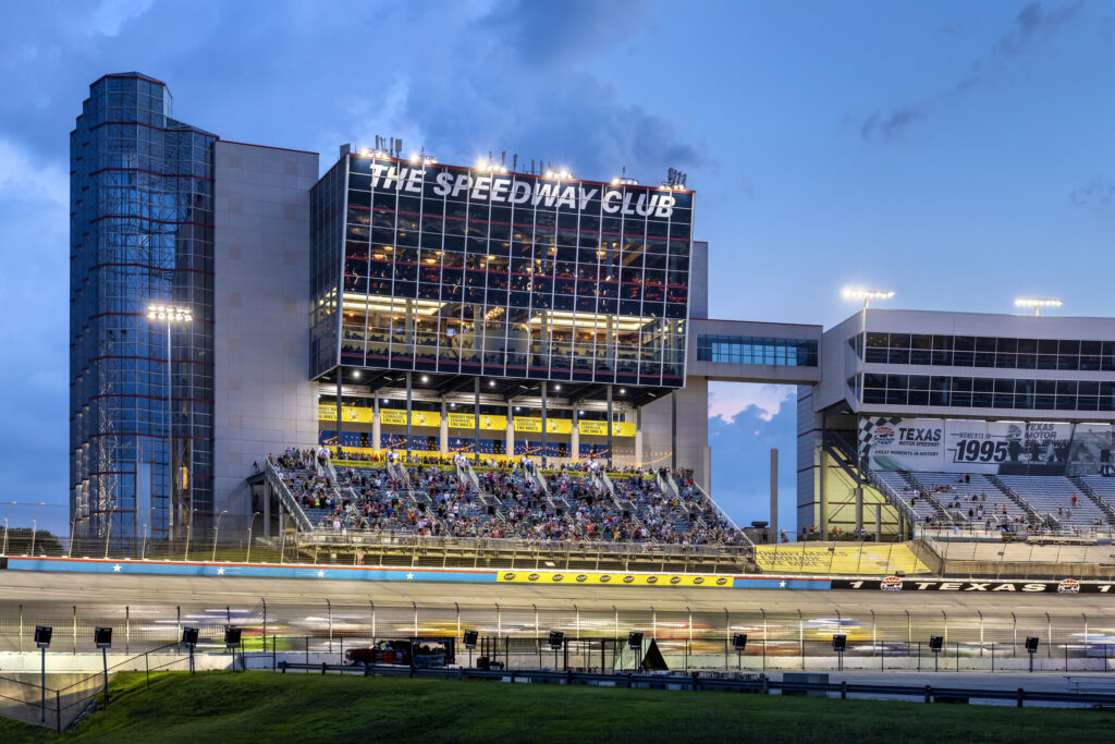 texas-motor-speedway-turn-1-terrace-perkins-eastman