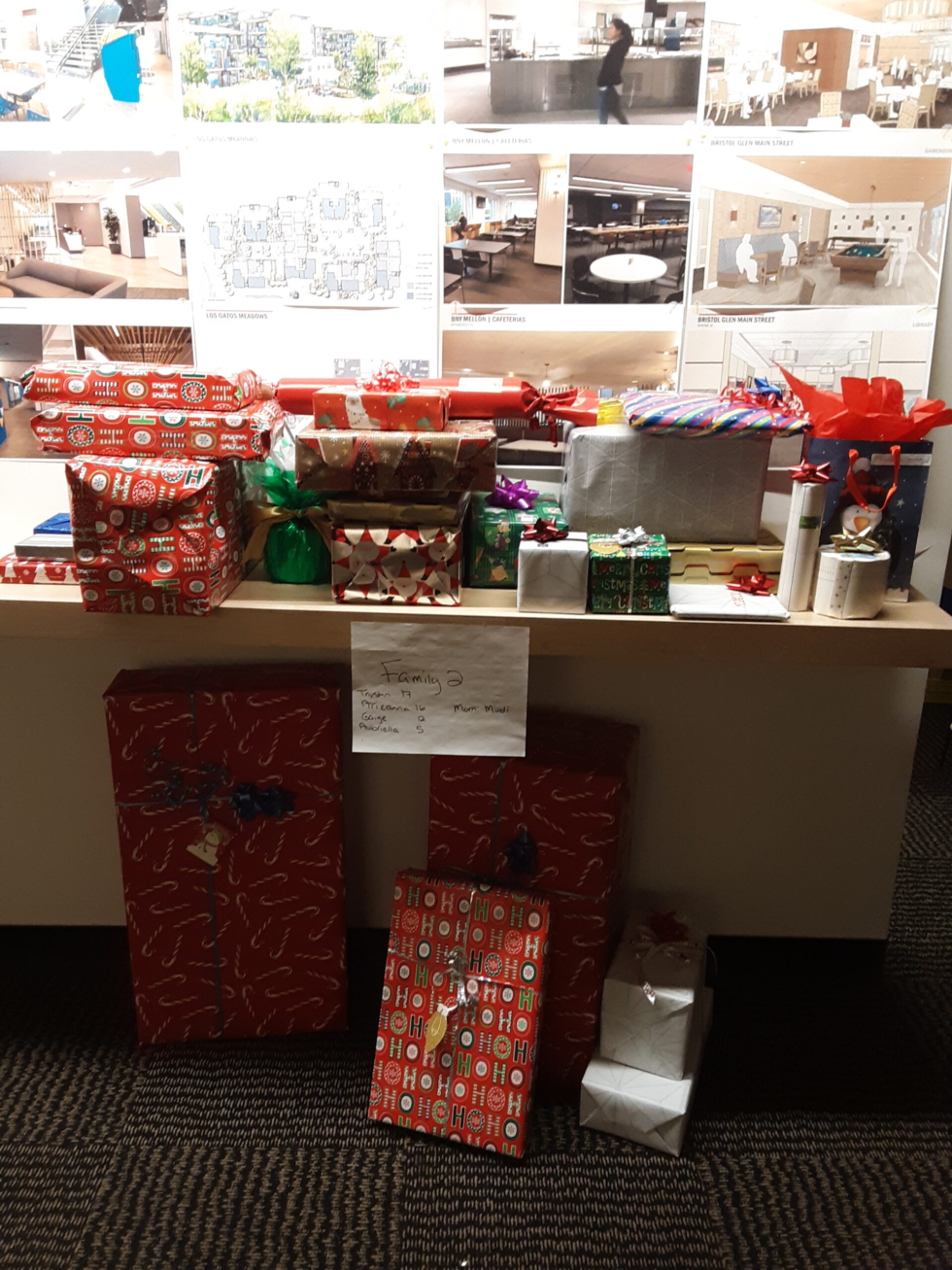 Perkins Eastman Studios Give Back for the Holidays 4