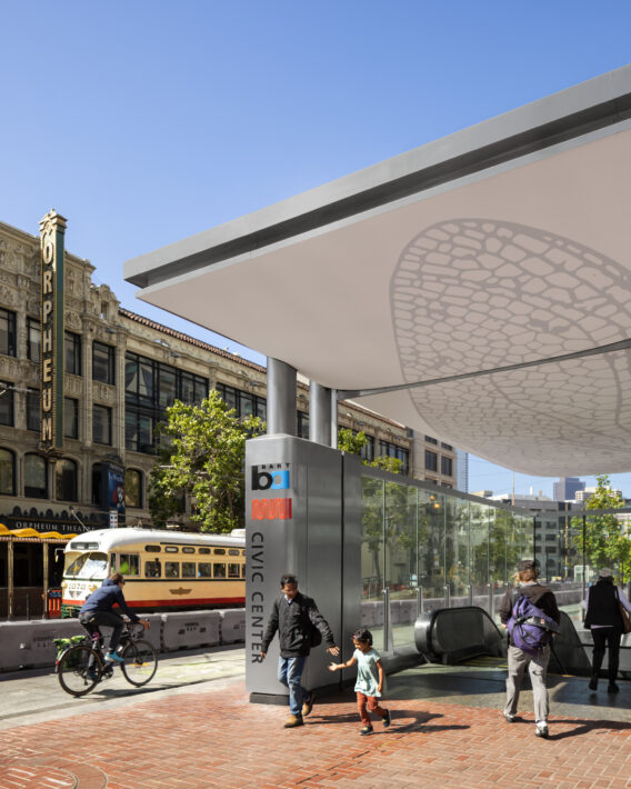 BART/SFMTA Market Street Entries 12