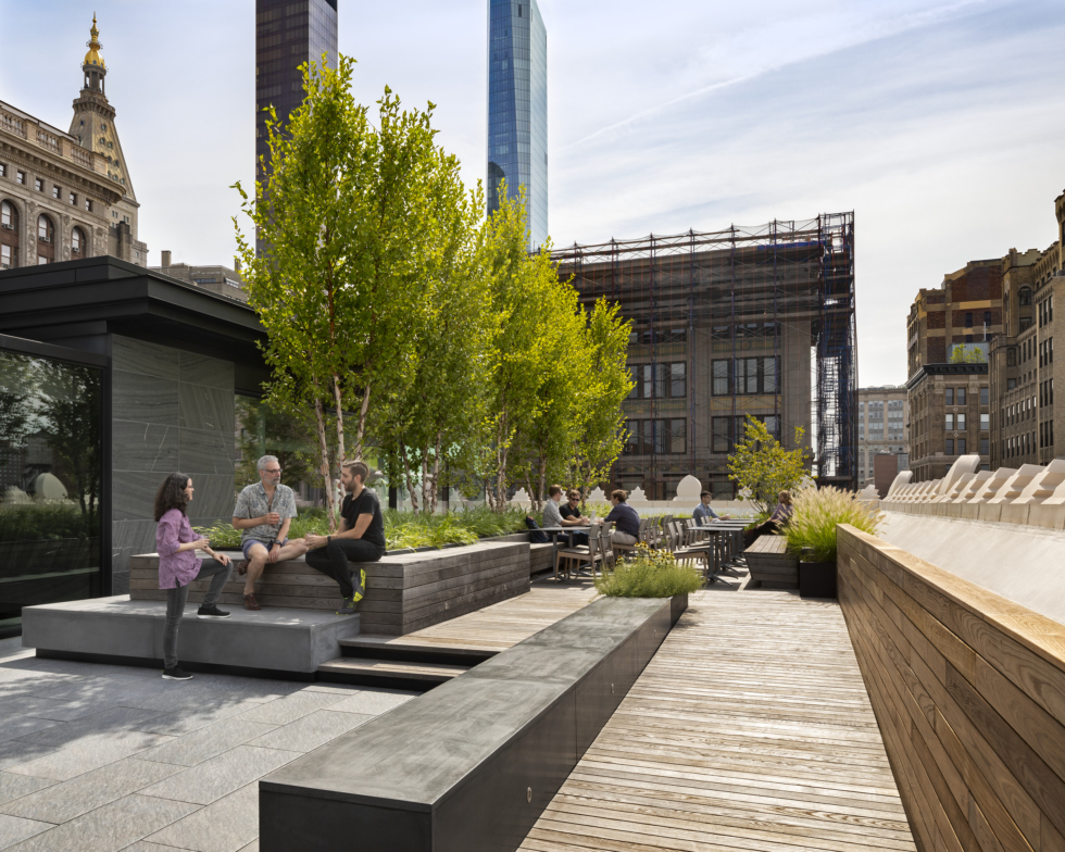 Rooftop seating area at the Flatiron Institute, New York