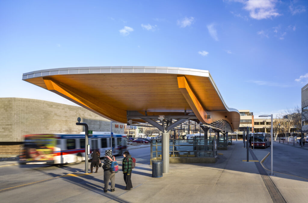 Queensway Transit Exchange - Perkins Eastman