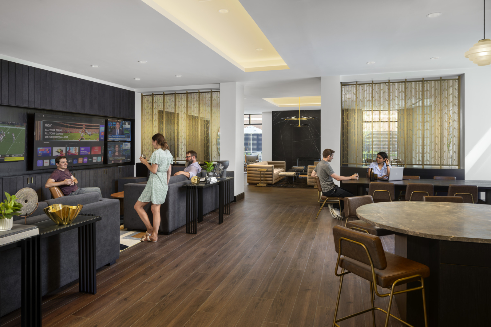 Garden Court Plaza 5