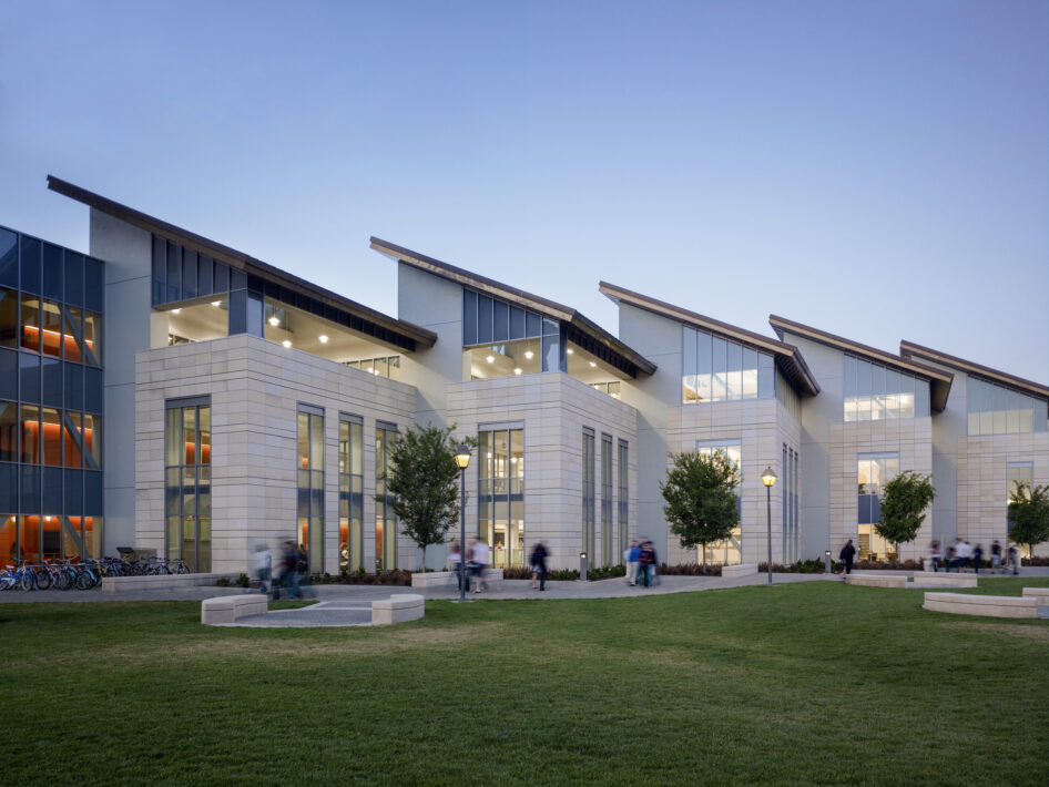 Santa Clara University: Learning Commons