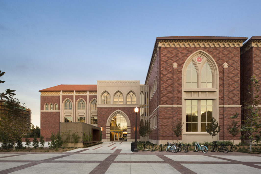 University of Southern California Glorya Kaufman School of Dance