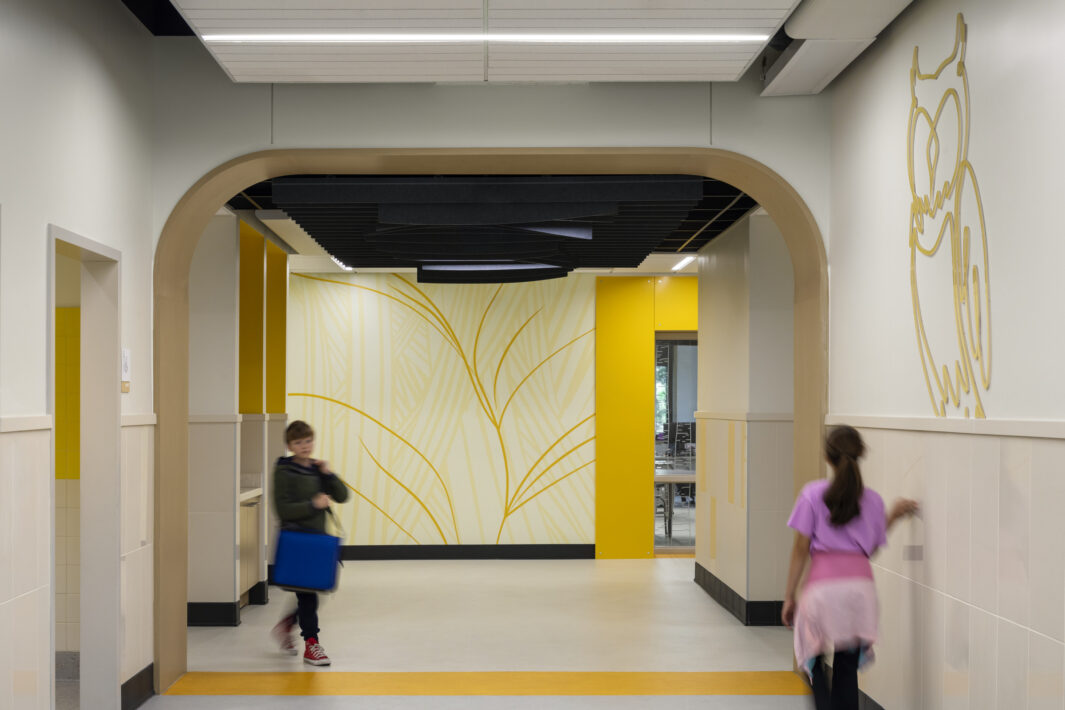 Dennis-Yarmouth Intermediate/Middle School: Signage, Wayfinding + Graphics 4