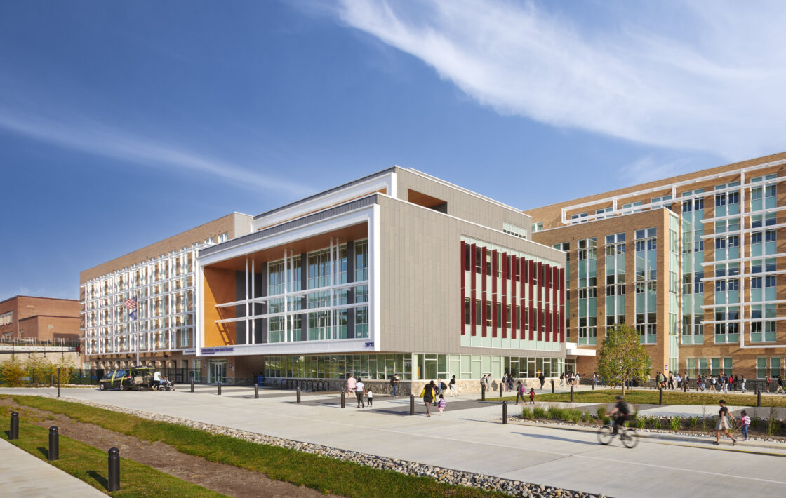 Alexandria City High School: Minnie Howard Campus