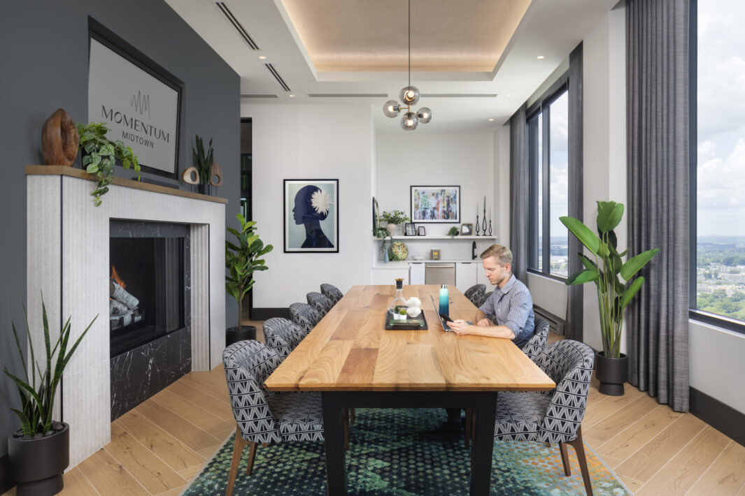 Momentum Midtown 6