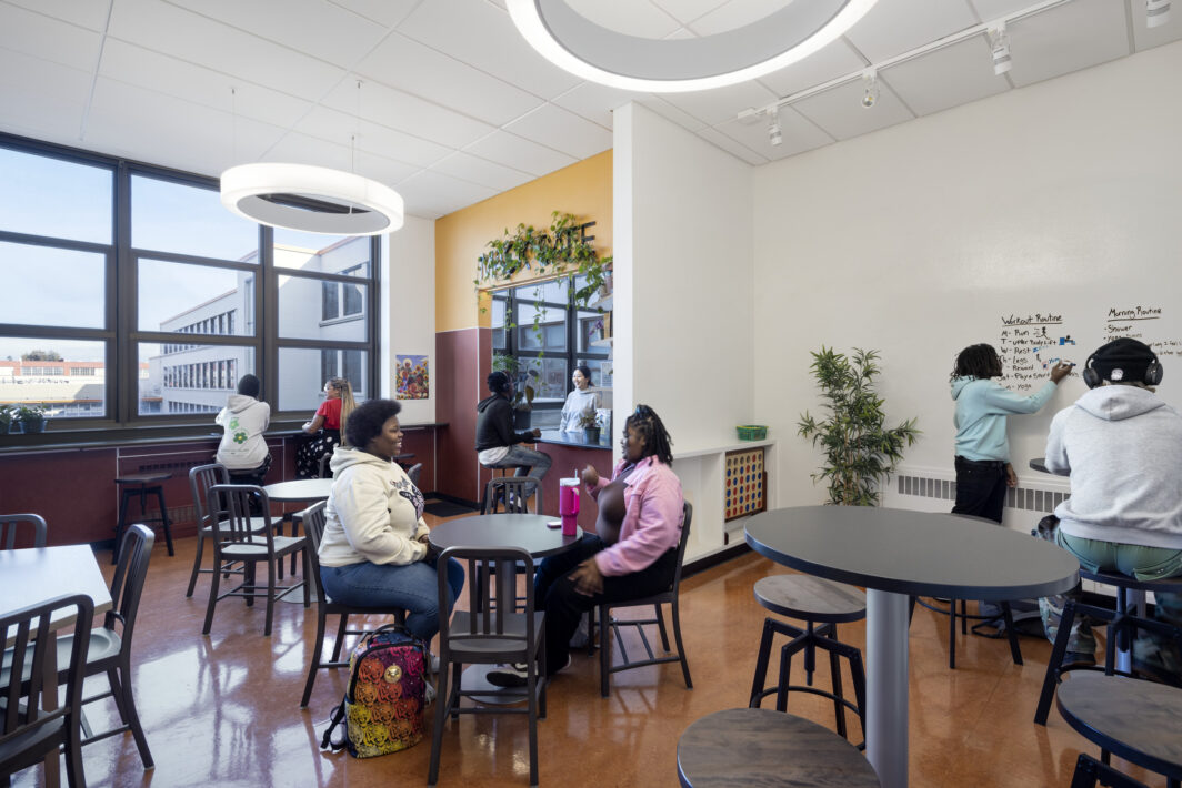 Oakland Unified School District: McClymonds High School Modernization