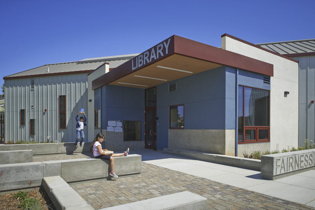 Rod Kelley Elementary School Library 2