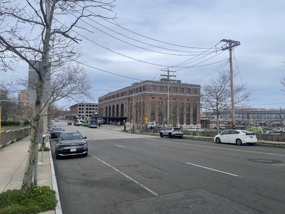 City of New Haven: The Hill to Downtown Planning and Technical Services 3