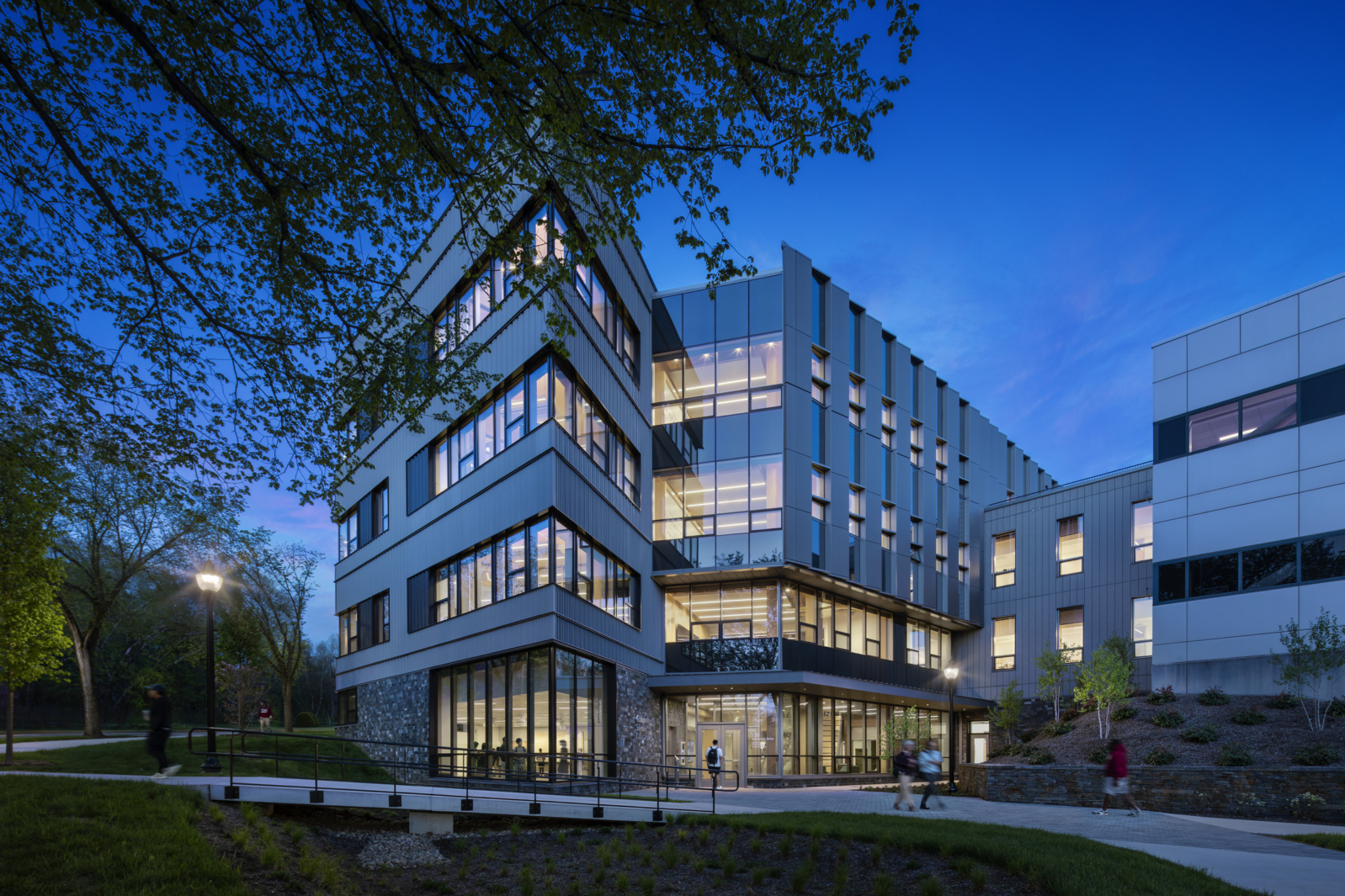 UMass–Amherst: Computer Science Laboratories (CSL) Building 8